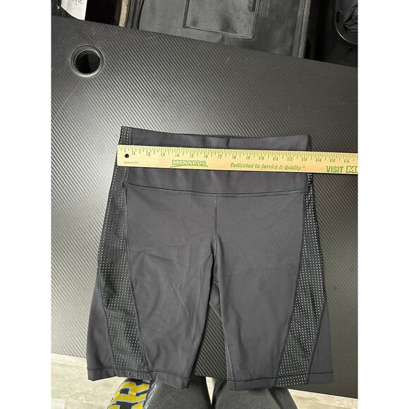 Athleta Hit It 9 Inch Bike Shorts Black Size Small Athletic Gym Casual - Picture 4 of 13